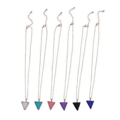Collar Piedra Borde Dorado Triangulo X6