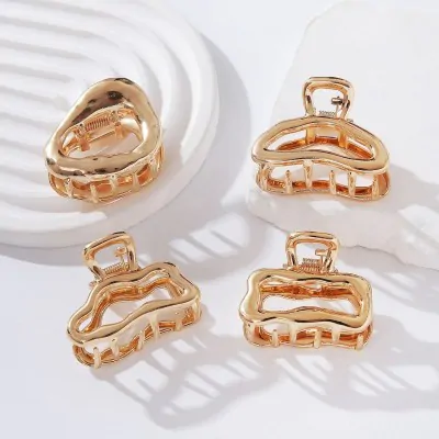 Broche Metal Formas Abstractas 4.5cm Dorado X12
