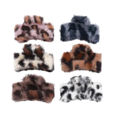Broche Rectangular Felpuda Animal Print X12