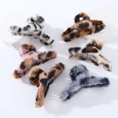 Broche Infinito Felpuda Animal Print X12