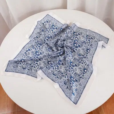 Panuelo Saten 70cm - Paisley Marino