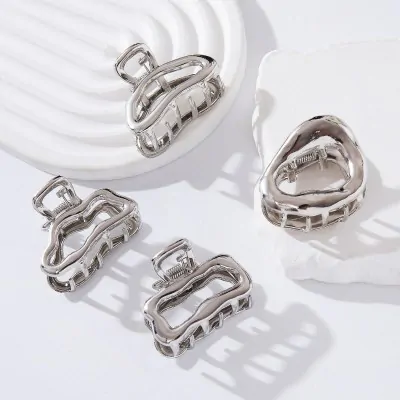 Broche Metal Formas Abstractas 4.5cm Plateado X12