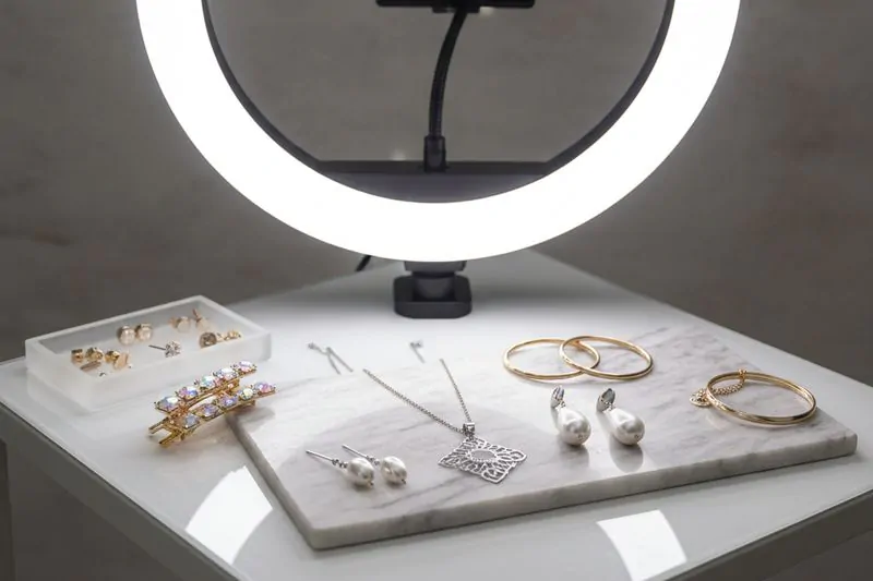 Configuración de aro de luz para fotografiar aros y collares