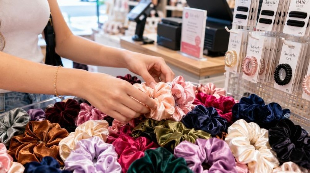 Colitas de pelo por mayor: guía para comprar y revender